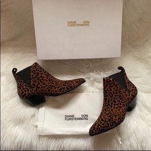 New! DIANE VIN FURSTENBERG Suede Chelsea Boots